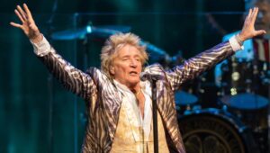 Sir Rod Stewart announces his 13-year Las Vegas residency is coming to an end