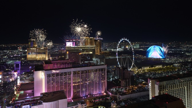 Las Vegas celebrates 2025 with Sphere light display