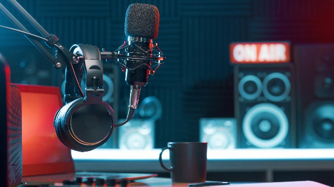 VSiN to launch new fall programming lineup for 2025-2026 NFL season