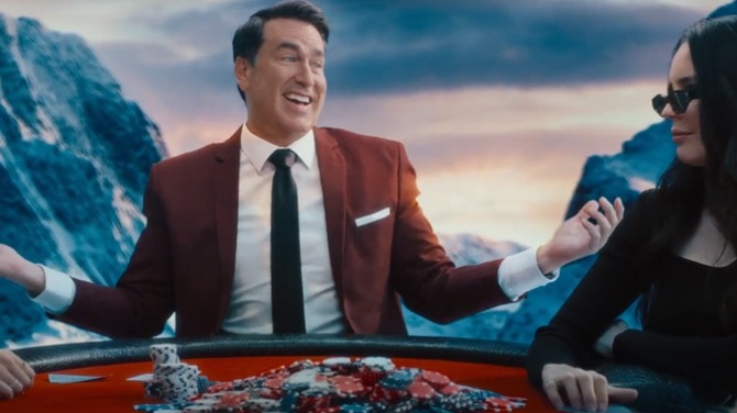 Zynga Poker launches multi-table tournaments in partnership with Rob Riggle
