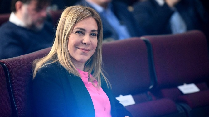 Argentine lawmaker calls for urgent measures on rising underage gambling addiction