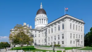 Maine Committee Advances Bill to Ban Sweepstakes Casinos