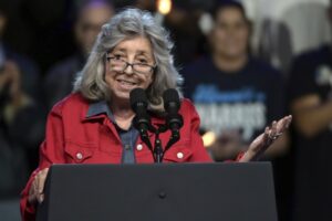 Rep. Dina Titus Files Petition to Force Vote on Gambling Tax Bill