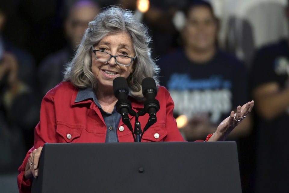 Rep. Dina Titus Files Petition to Force Vote on Gambling Tax Bill