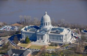 Missouri Intensifies Crackdown on Illegal Gambling Machines as VLT Bill Stalls in Senate