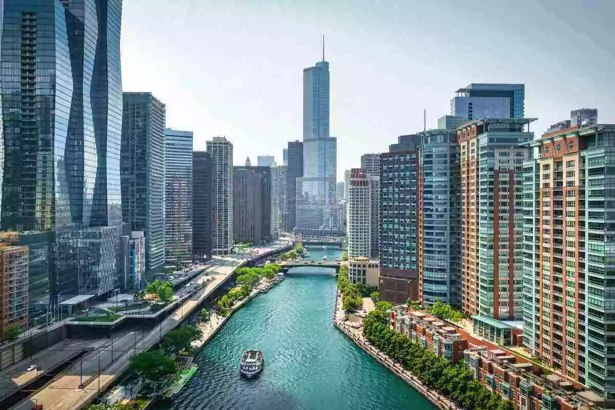 Downtown-Chicago-Illinois.jpg