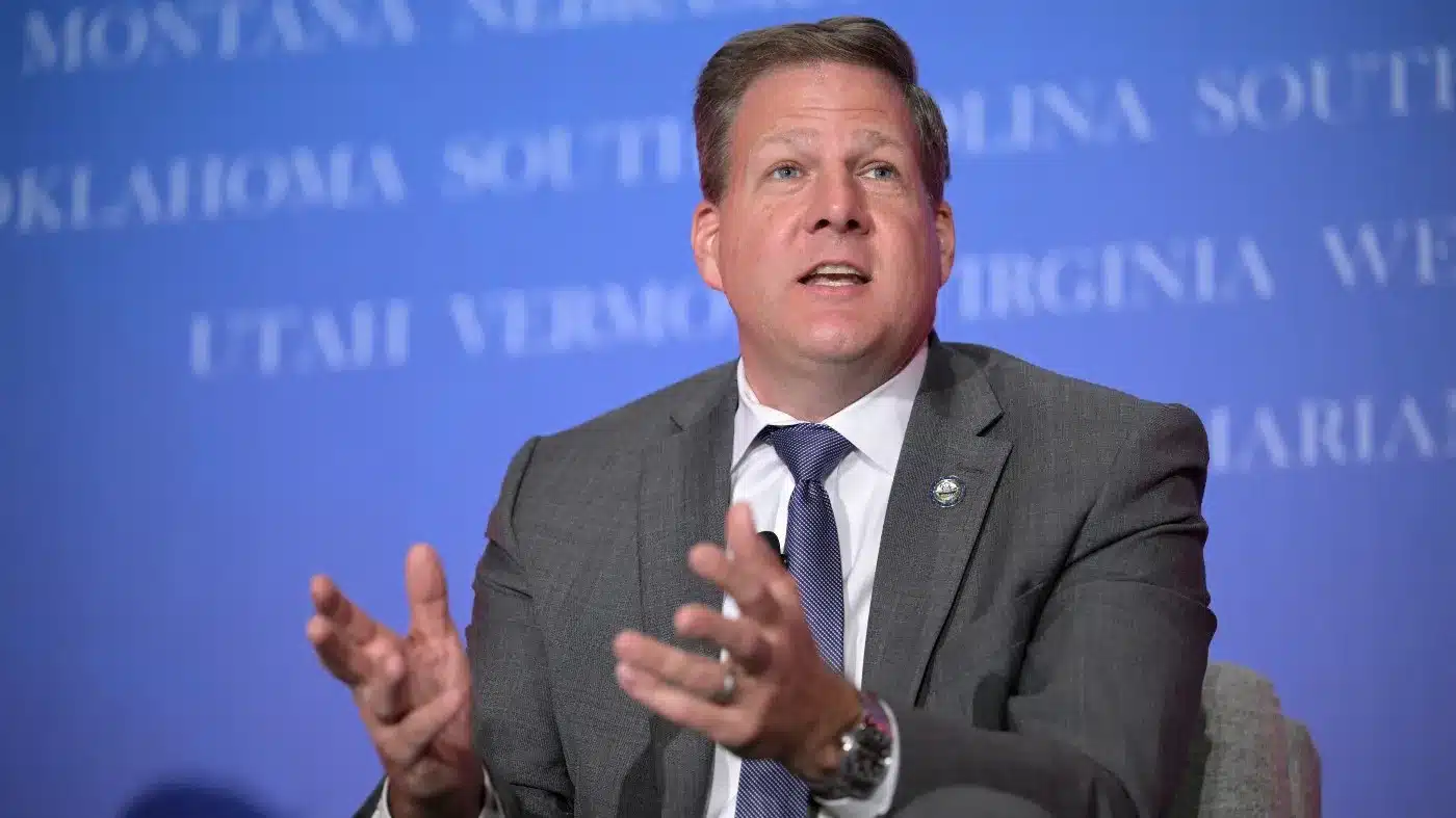Chirs_Sununu_Airlines_of_America