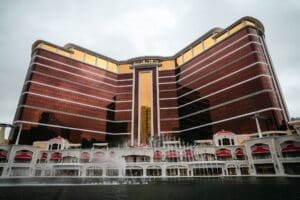 Encore Boston Harbor Workers Strike After Wynn Contract Talks Collapse